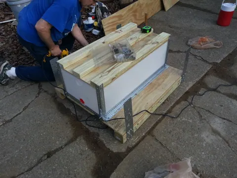 Big Bertha’s mount being built. Note the heavy strapping and the angle iron.