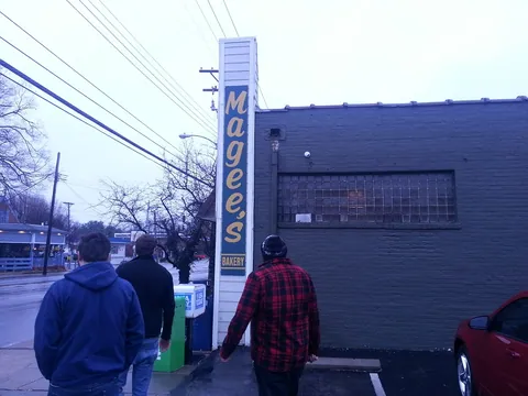 Good breakfast stop. Super cheap too