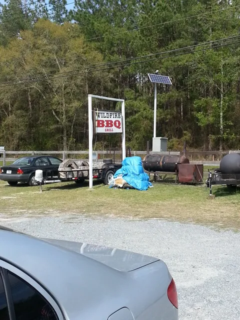 Wildfire BBQ loves big butts