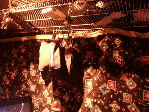 Hang these toiletry bags up on the wall
