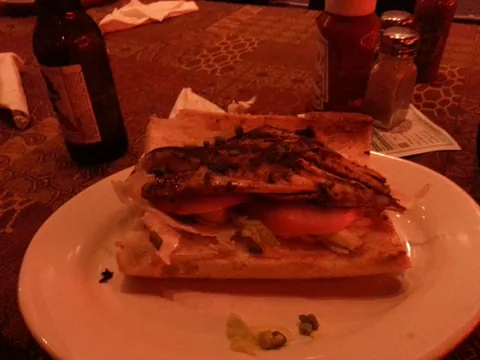 Killer redfish po boy