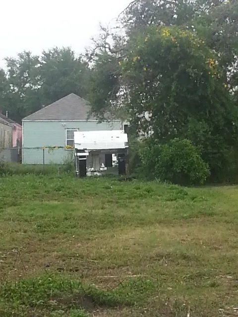 Mirror house!